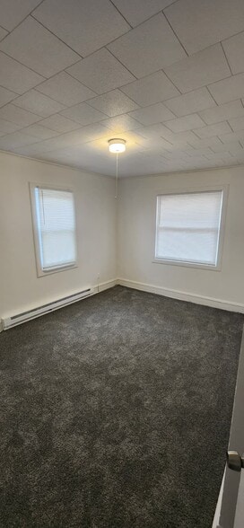 Building Photo - 197 Roosevelt St