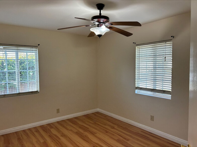 Building Photo - 8934 Callita St