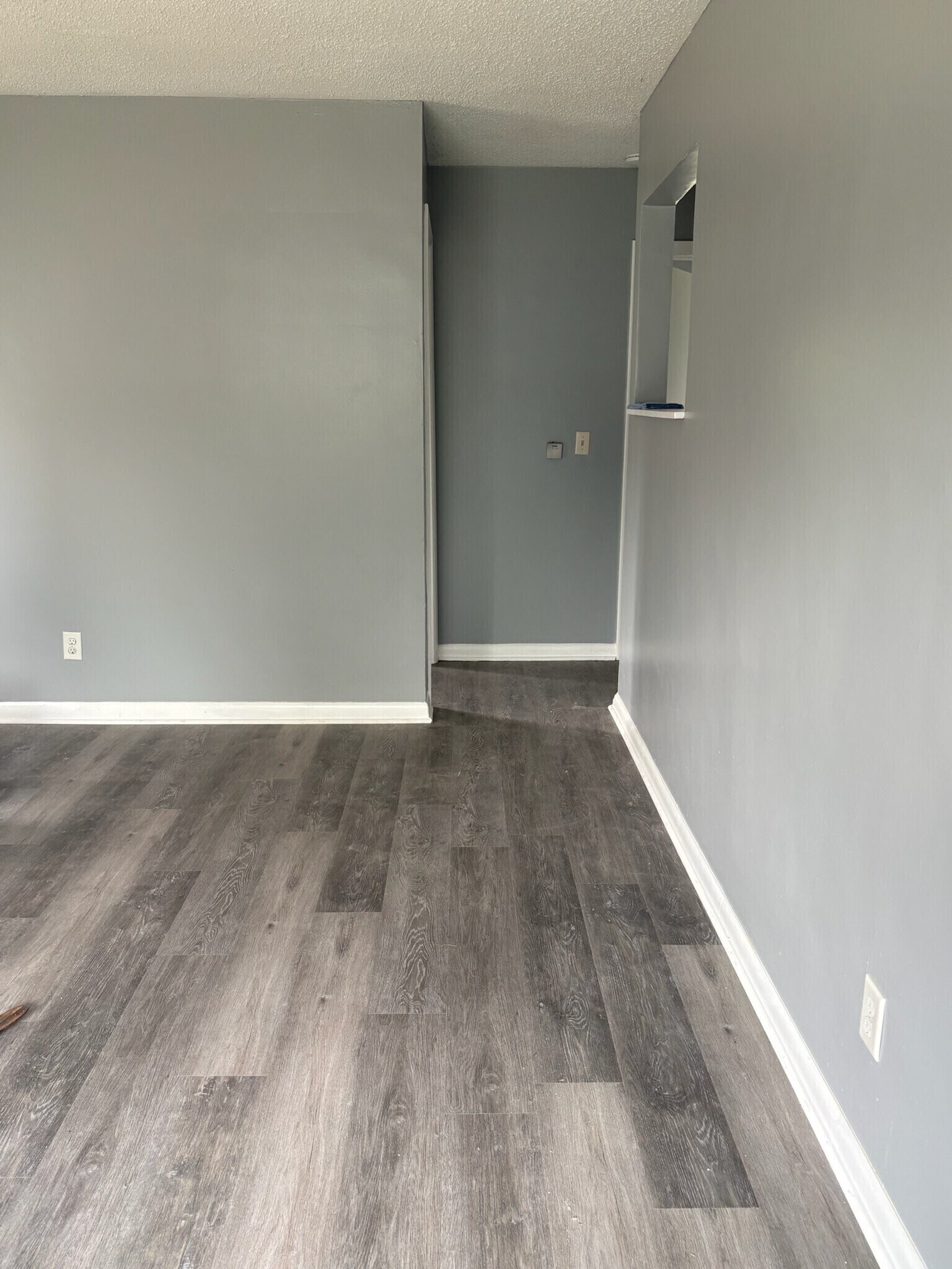 Building Photo - 2283 Hiawatha Park Dr