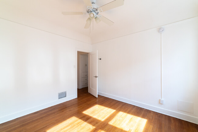 Building Photo - A Grand, Light-Filled 1-Bedroom with Bonus...