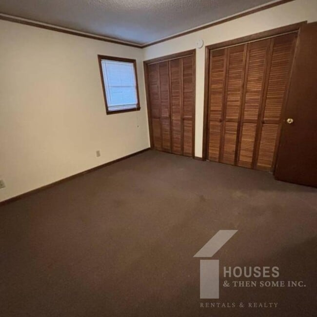 Building Photo - 120 New Prospect Church Rd