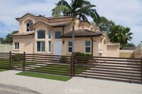 Building Photo - 930 S Charlotte Ave