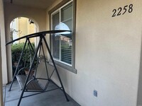 Building Photo - 2258 Birds Nest Ln