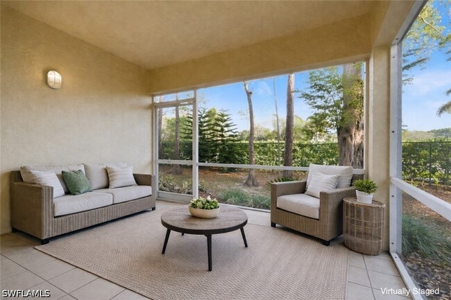 Building Photo - 9570 Crescent Garden Dr