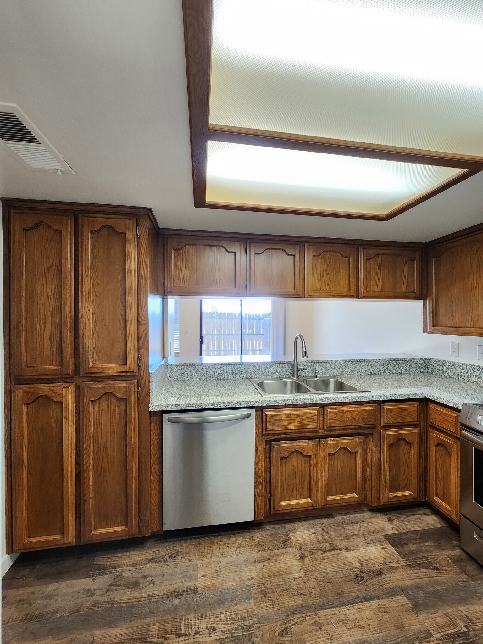 Kitchen 2 - 4617 N Charles Ave