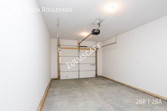 Building Photo - 933 North Plaza Drive