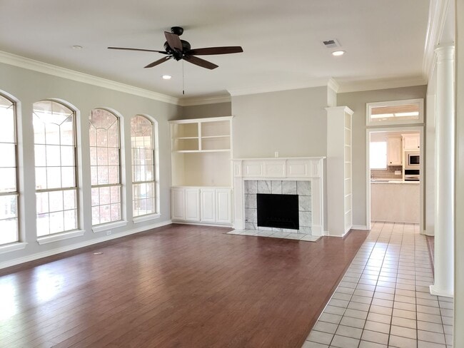 Building Photo - 3106 Lake Forest Dr