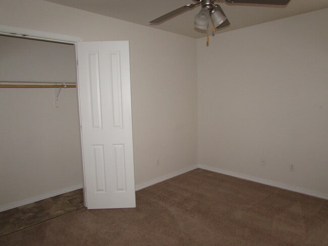 Building Photo - 6185-MF1-E1