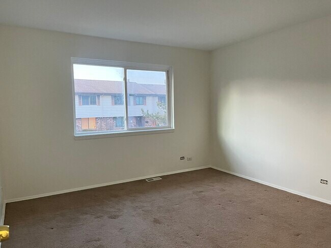 Building Photo - 9 Tower Ct