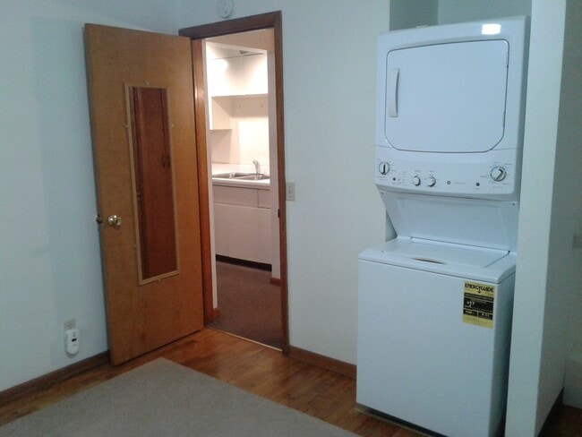 Building Photo - Gaylord Street Apartments