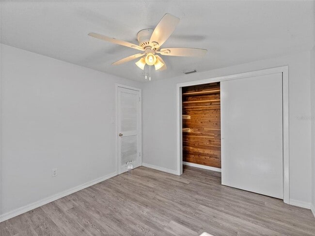 Building Photo - 4848 Picture Ave