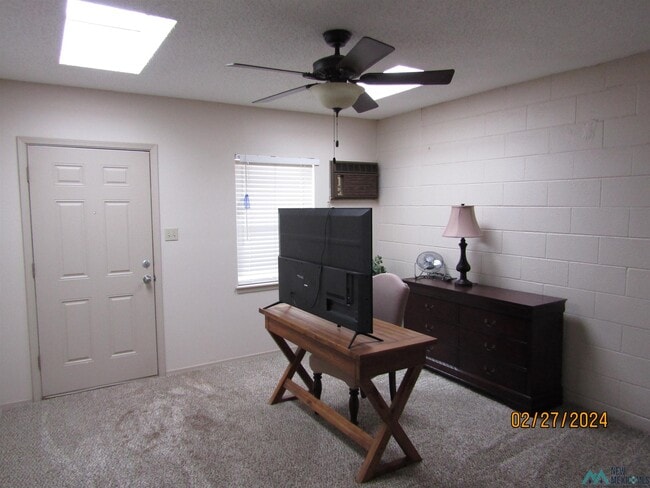 Building Photo - 1913 Villa Dr