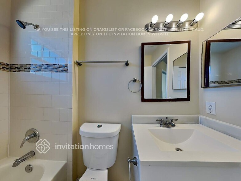 Building Photo - 6236 Lansdowne Cir