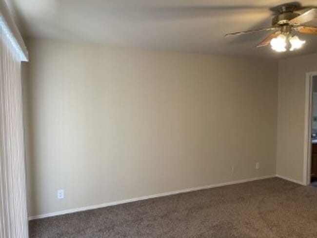 Building Photo - 3639 Tarpon Dr