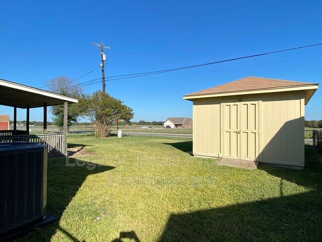 Building Photo - 1413 Berry Dr