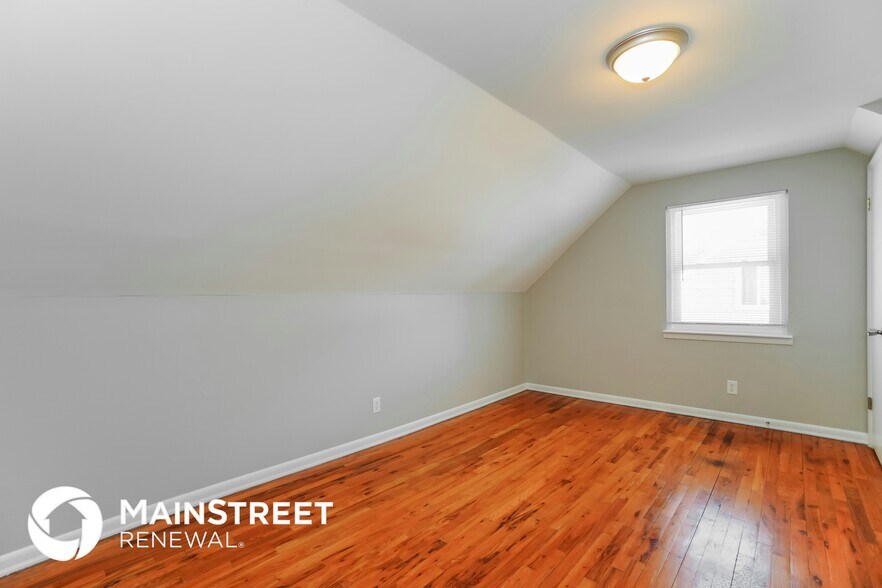 Building Photo - 1281 Frisbee Dr