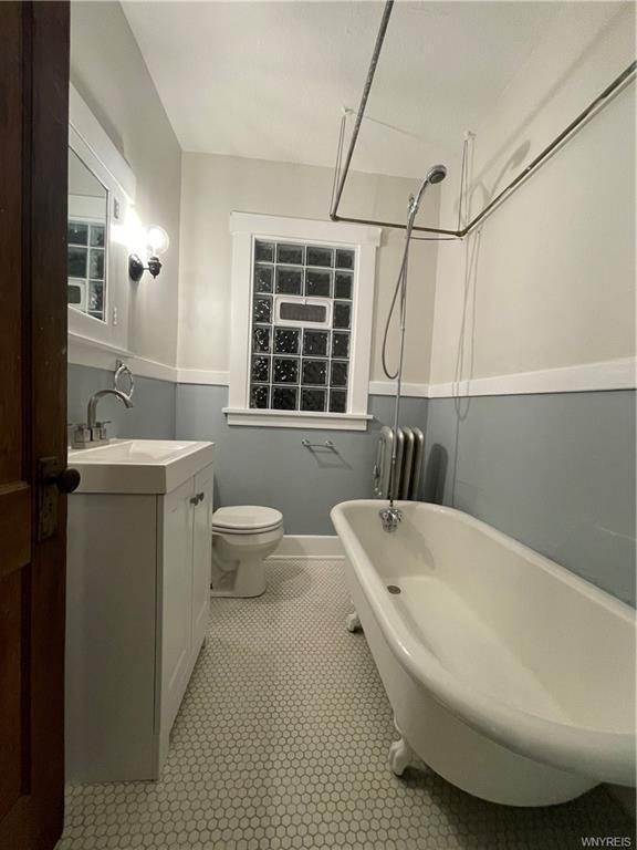 Bathroom - 9 Bewley Pkwy