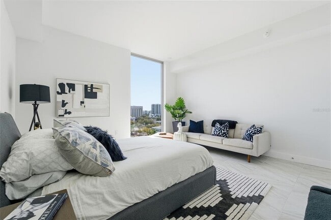 Building Photo - 777 3rd Ave N