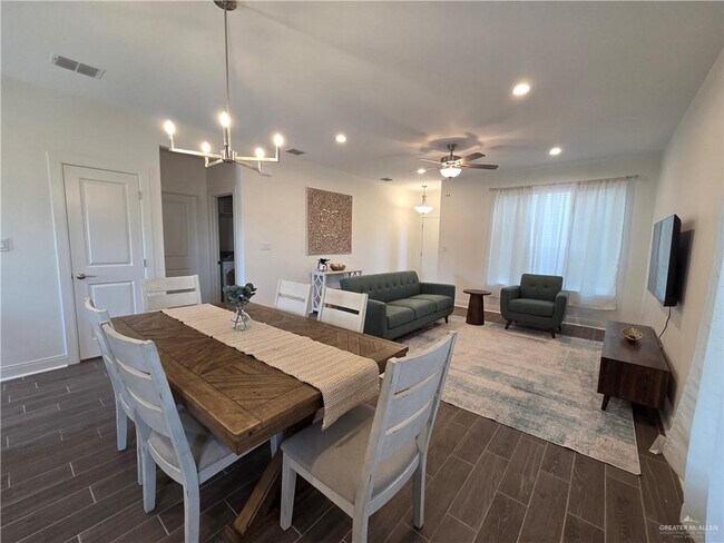 Building Photo - 14025 Westcave Falls Ln