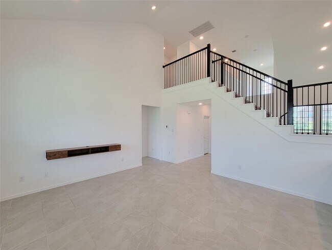 Building Photo - 9422 Vis Fls Trce