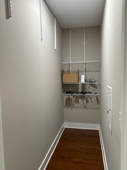 Extra storage closet - 108 Bellingdon Dr