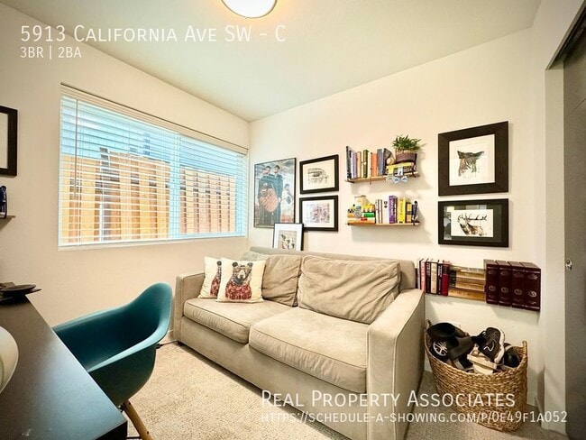 Building Photo - 5913 California Ave SW