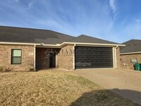 Building Photo - 111 Windmill Wy
