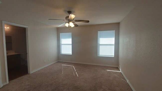 Building Photo - Wurzbach Heights Townhome for Rent ~ 3 Bedroom corner Unit with Private Yard and Garage