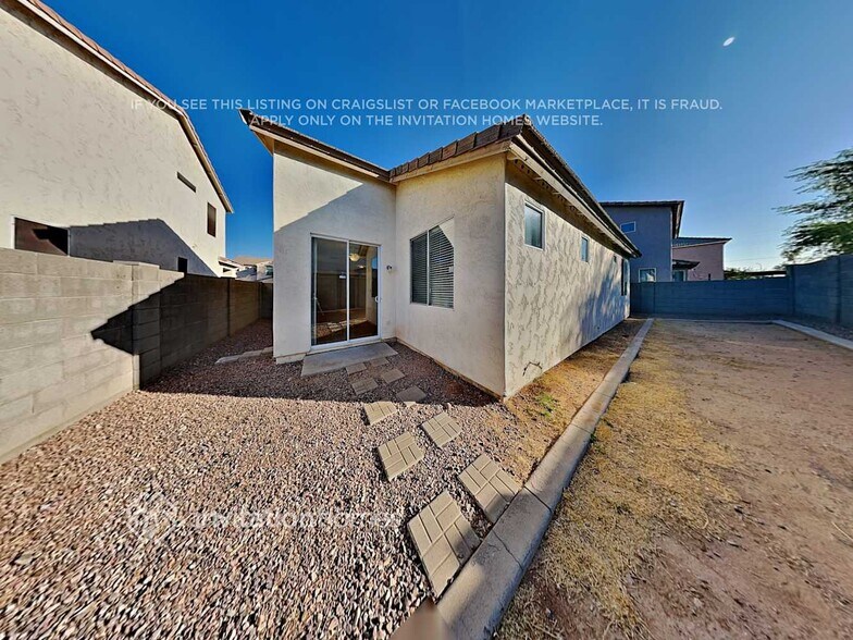 Building Photo - 1213 E Graham Trail