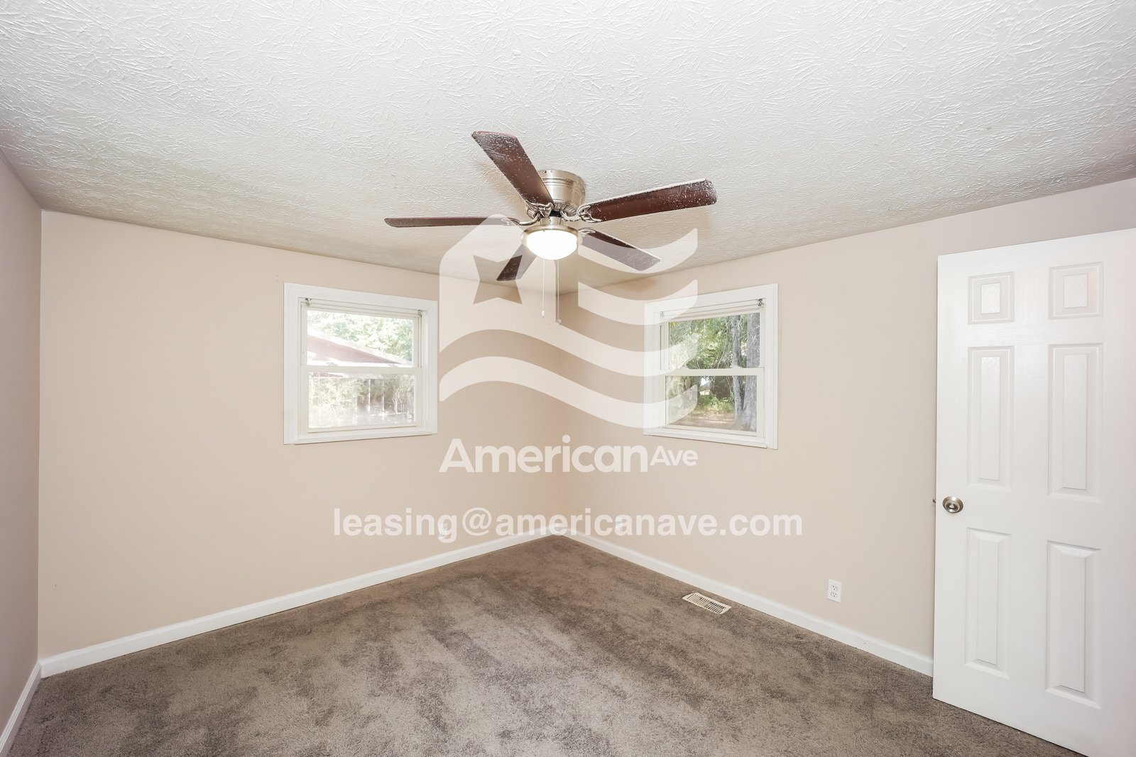 Building Photo - 225 Holly Smith Dr