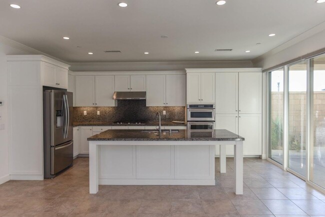 Building Photo - Irvine Single Family house 4bd/3ba Eastwoo...