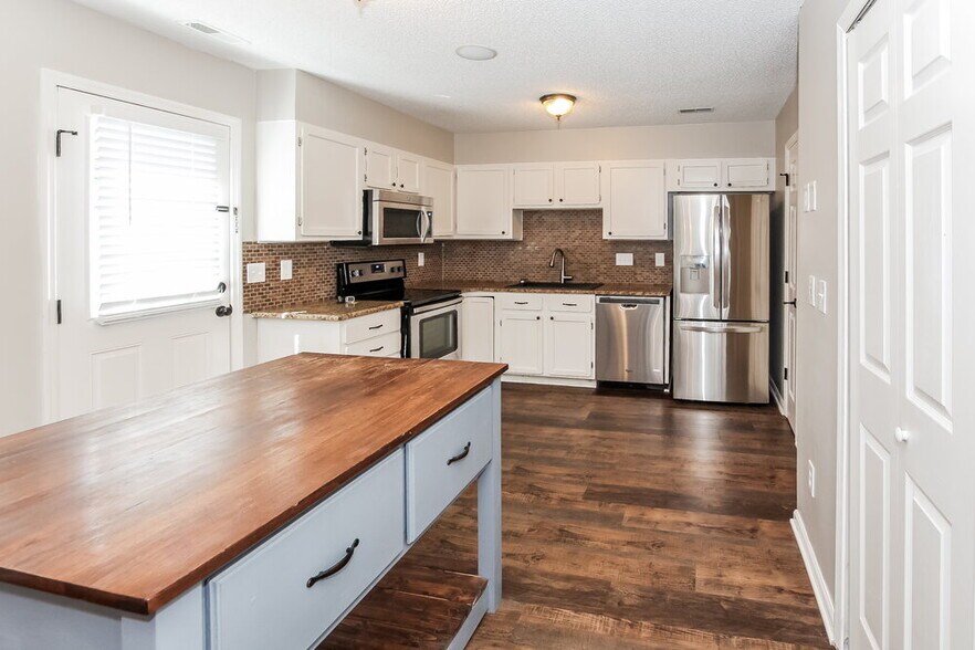 Building Photo - 11834 Post Ridge Ct
