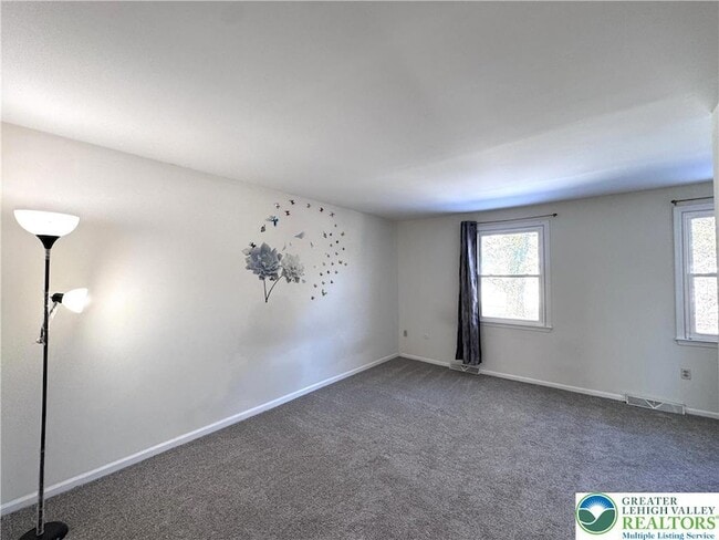 Building Photo - 8315 Countryside Ln