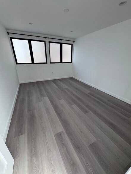 Bedroom looking in - 2408 Highland Ave