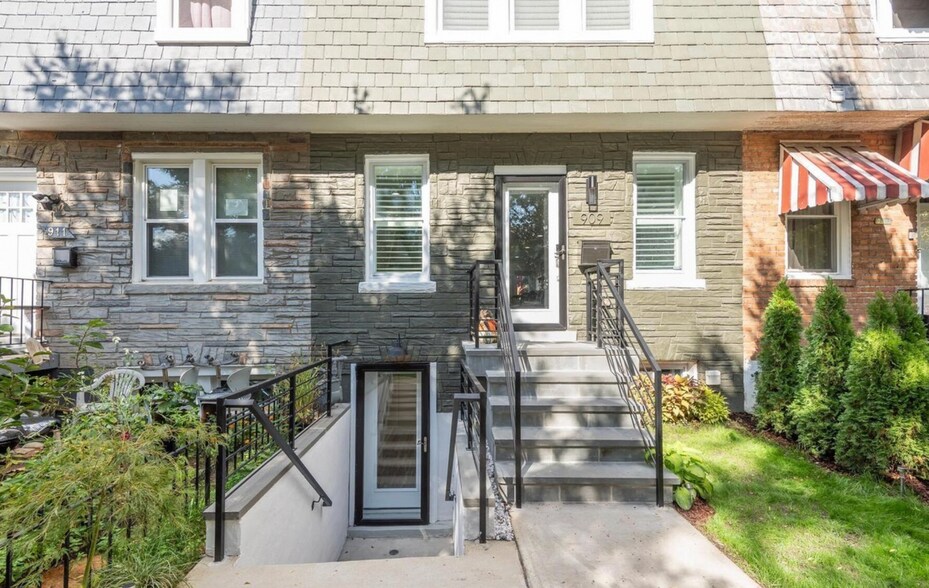 Building Photo - 909 Delafield Pl NW