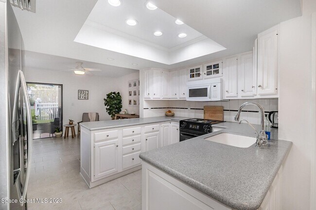 Building Photo - 116 Skyline Cir