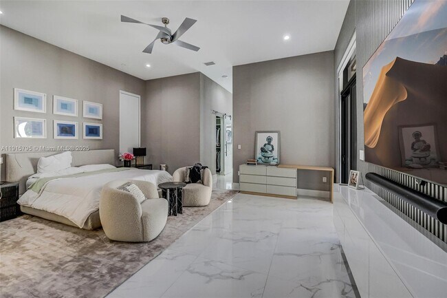 Building Photo - 250 NW 129th Ave