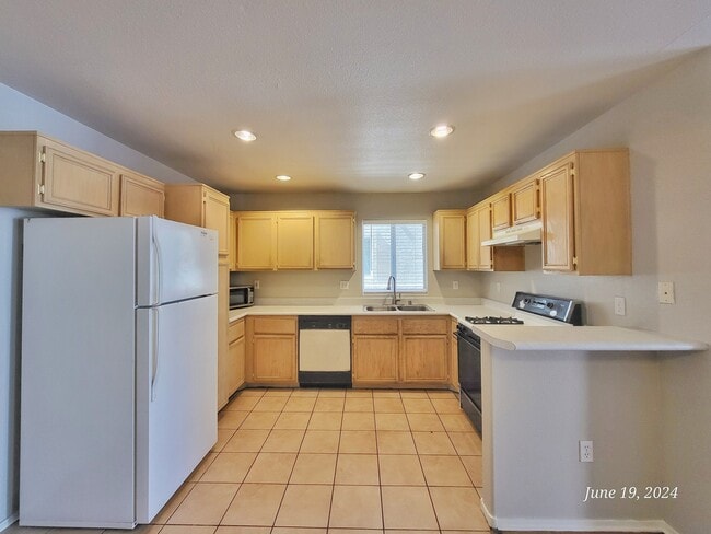 Building Photo - 5278 Sacha Way