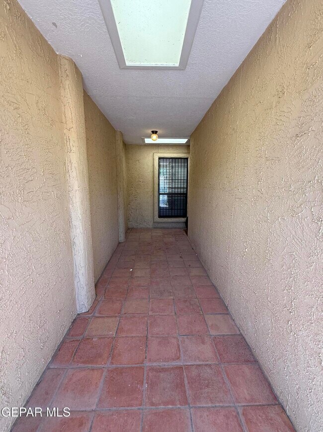Building Photo - 763 Espada Dr