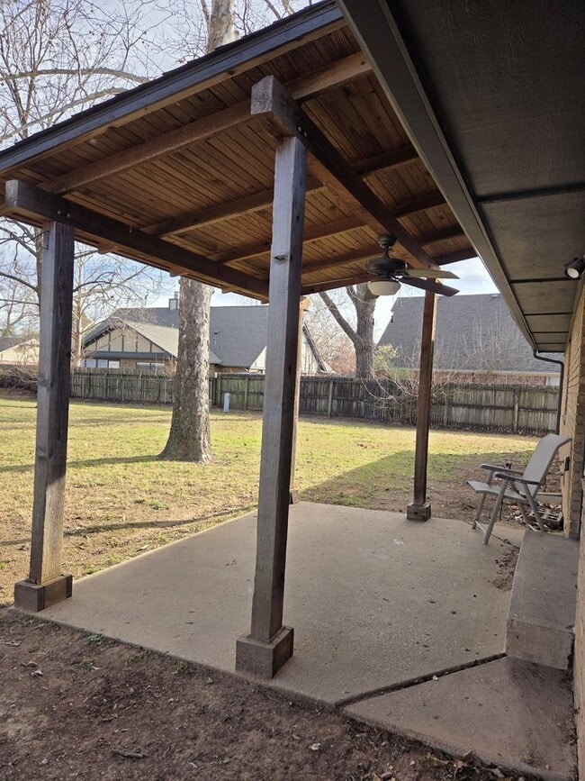 Building Photo - Beautifully updated modern ranch home in the heart of Jenks. Close to Jenks High School, Main Str...