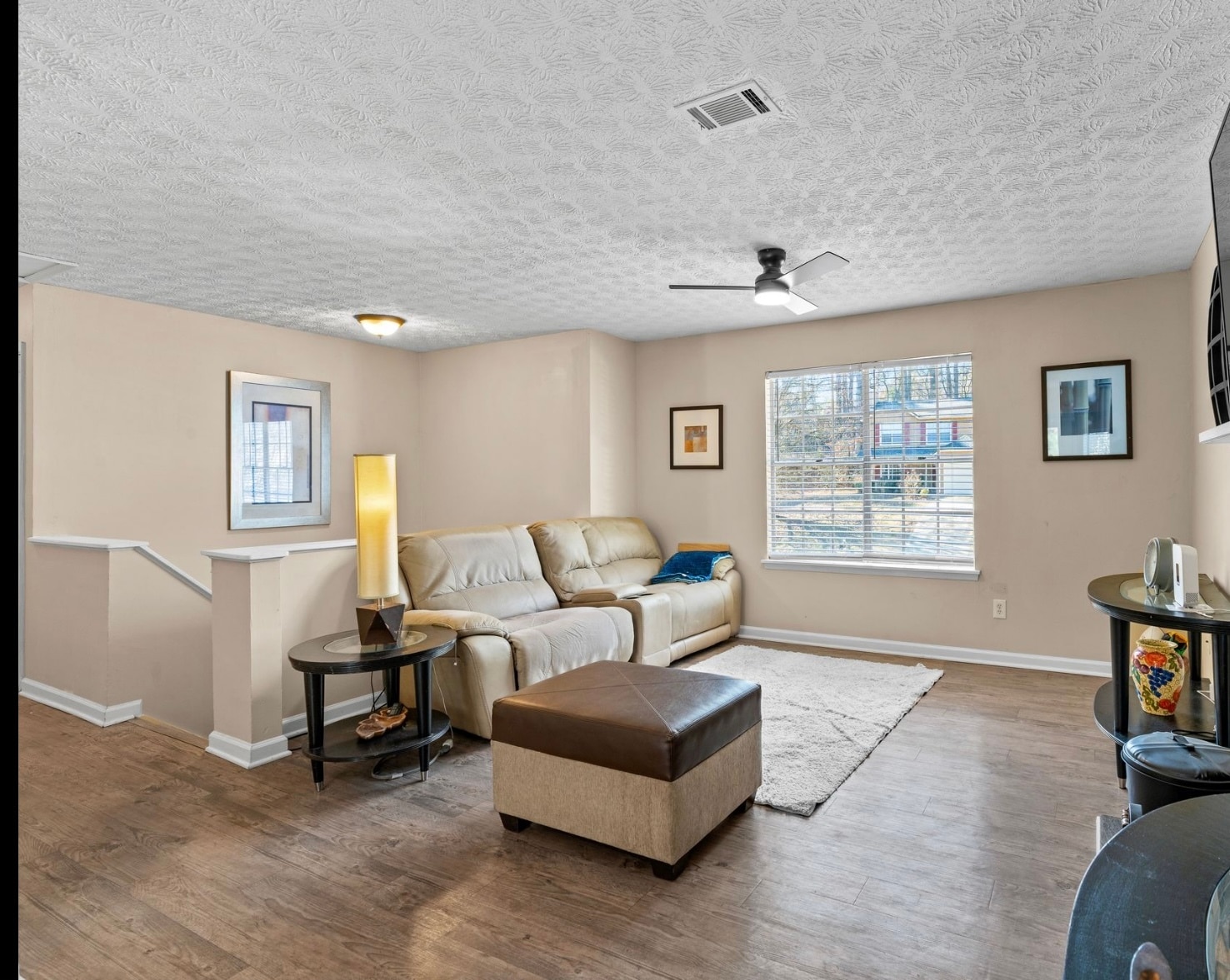 Living room - 5300 Forest Downs Ln