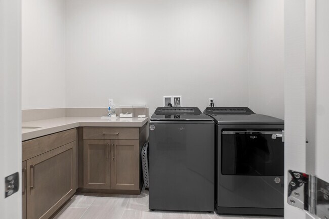 Building Photo - 57935 Stone Creek Trail W