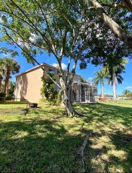 Building Photo - 599 NW 87th Ter