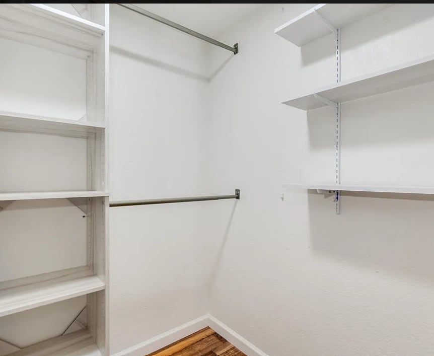 Building Photo - 10301 N 70th St