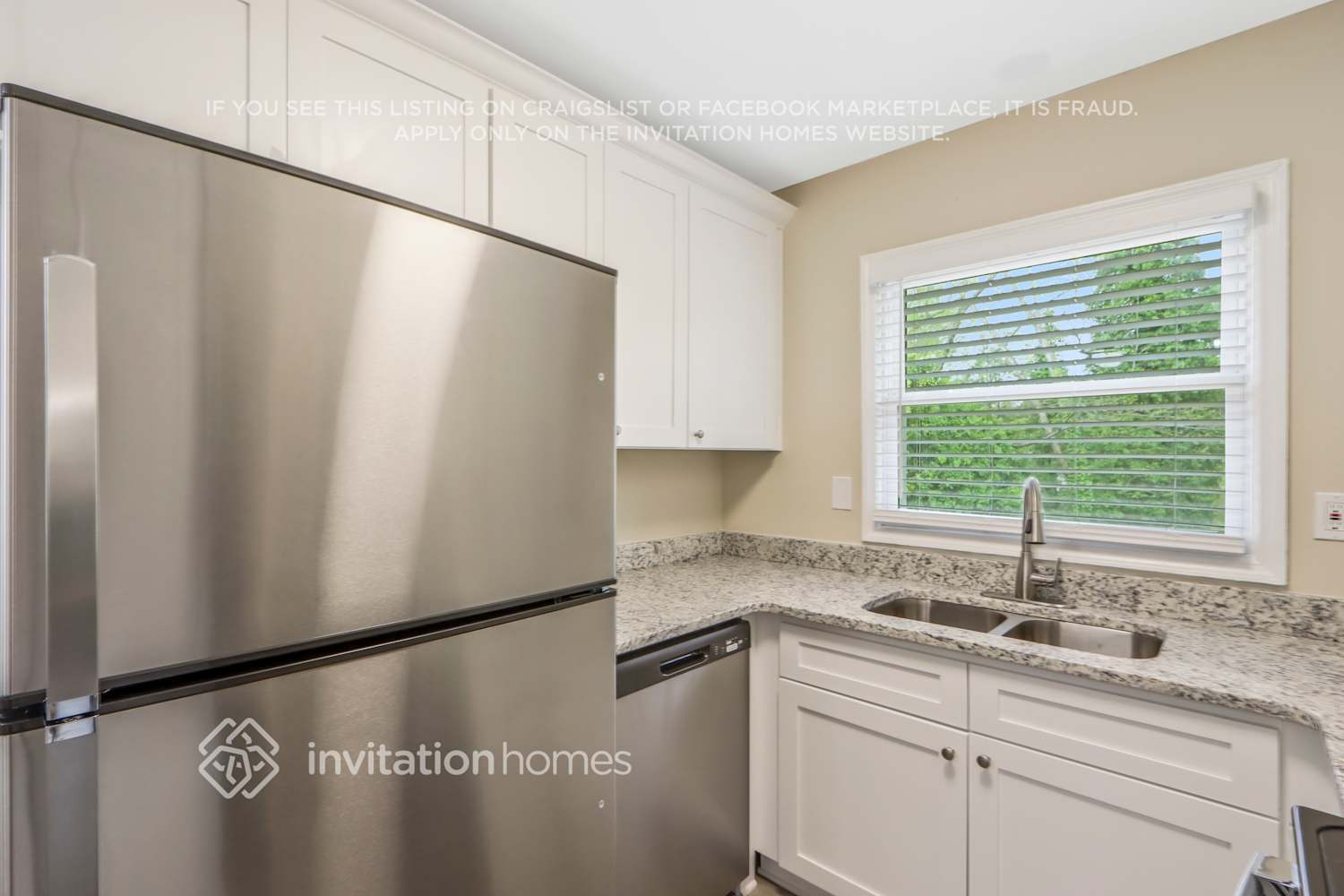 Building Photo - 4116 Emerald Lake Dr