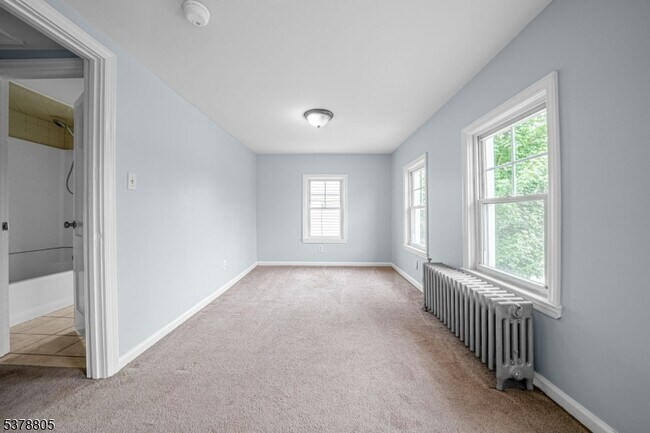 Building Photo - 244 Myrtle Ave