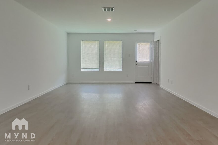 Building Photo - 944 Capracotta Dr