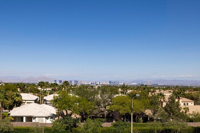 Building Photo - 55 or Older - Guard Gated Community in Sum...
