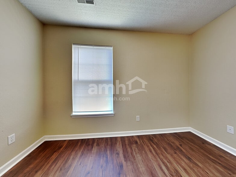 Building Photo - 1783 Blue Lake Dr