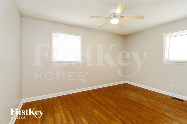 Building Photo - 3715 Branding Iron Dr